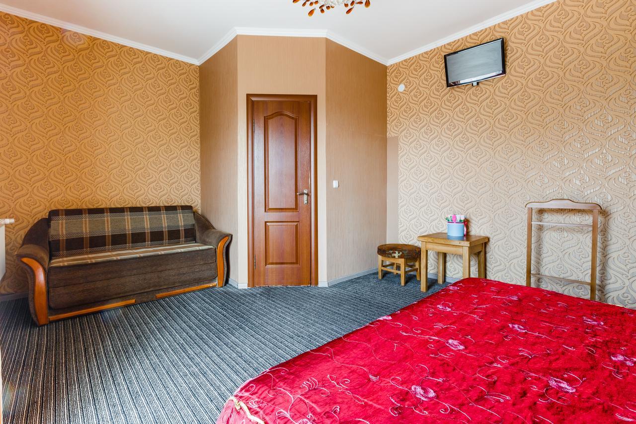Everest Ivano-Frankivsk Exterior photo